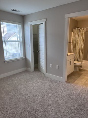 8011 Tuberose Ct, Spring Hill, TN 37174