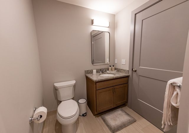90 Grove St 306, Worcester, MA 01605