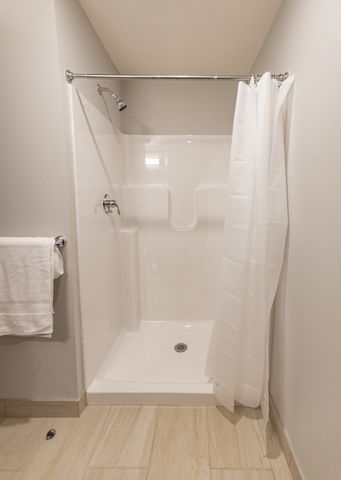90 Grove St 306, Worcester, MA 01605