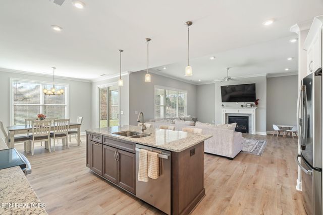 295 Bittersweet Lane, Lenoir City, TN 37771