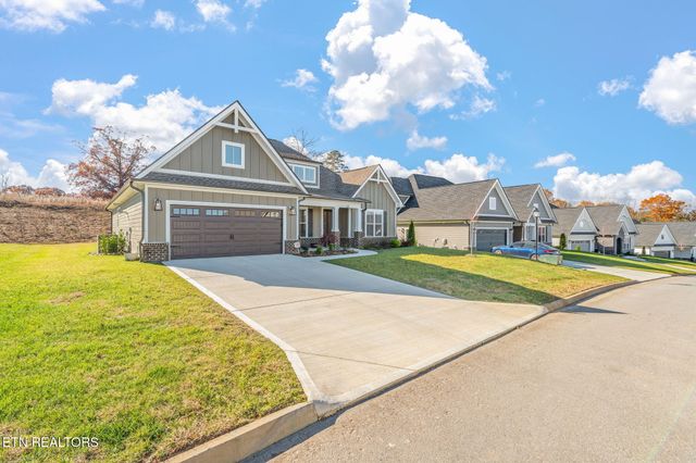 295 Bittersweet Lane, Lenoir City, TN 37771