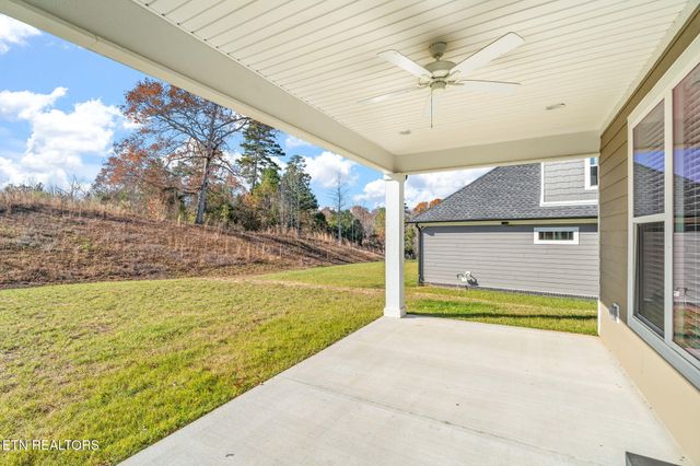 295 Bittersweet Lane, Lenoir City, TN 37771