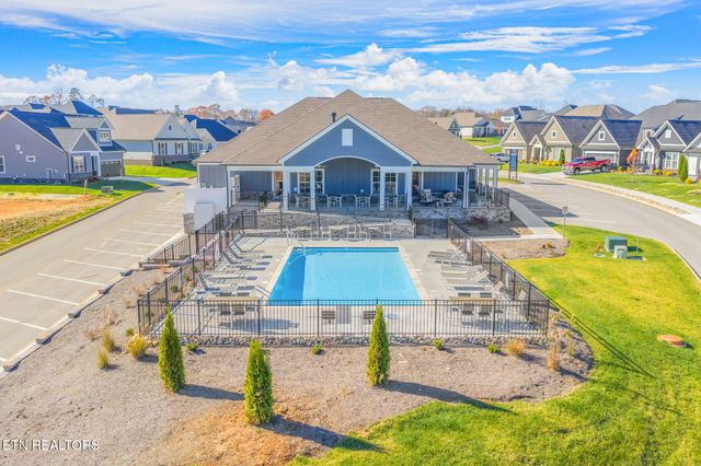 295 Bittersweet Lane, Lenoir City, TN 37771