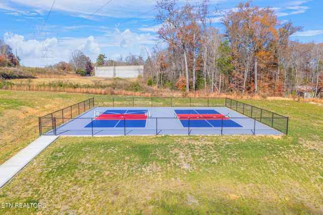 295 Bittersweet Lane, Lenoir City, TN 37771