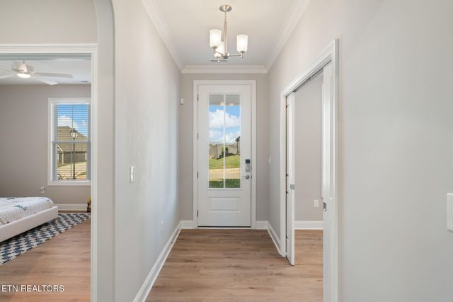 295 Bittersweet Lane, Lenoir City, TN 37771