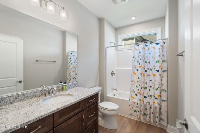 295 Bittersweet Lane, Lenoir City, TN 37771