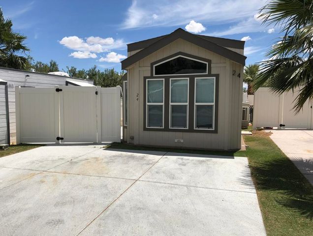74711 Dillon Rd Spc 24, Desert Hot Springs, CA 92241