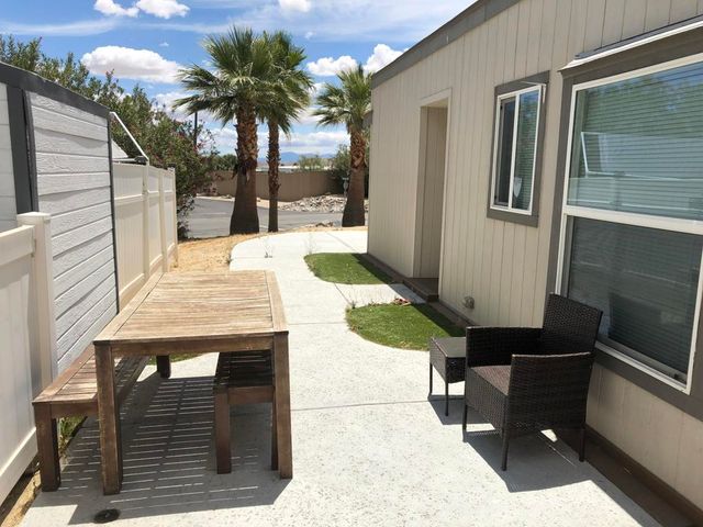 74711 Dillon Rd Spc 24, Desert Hot Springs, CA 92241