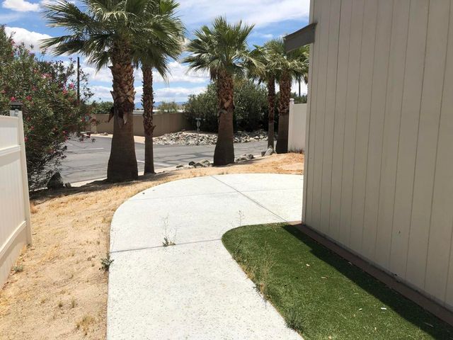 74711 Dillon Rd Spc 24, Desert Hot Springs, CA 92241