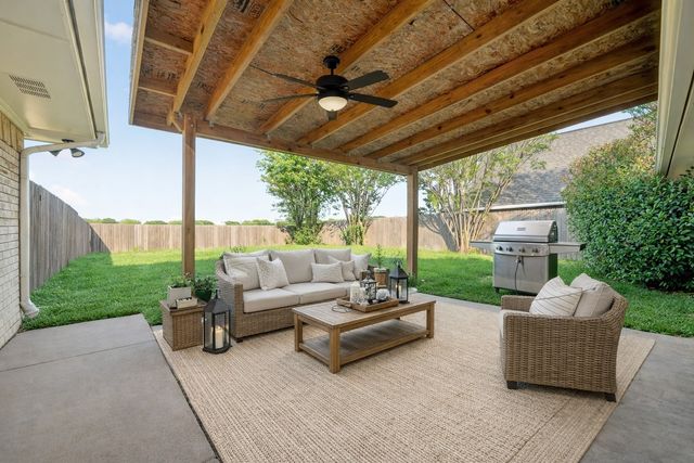 1002 Meridith Drive, Terrell, TX 75160