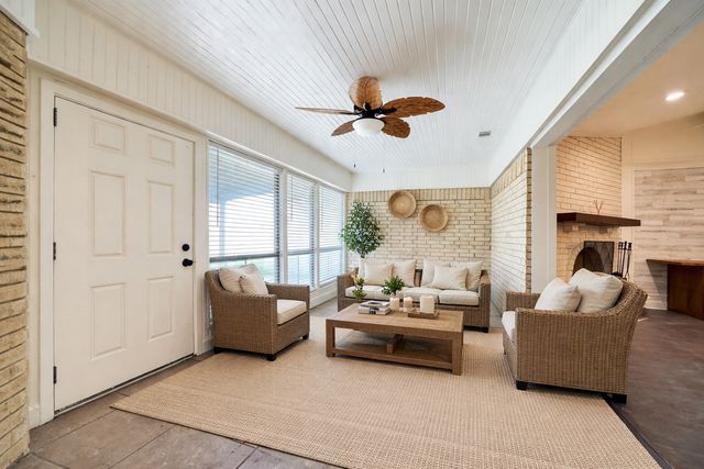 1002 Meridith Drive, Terrell, TX 75160