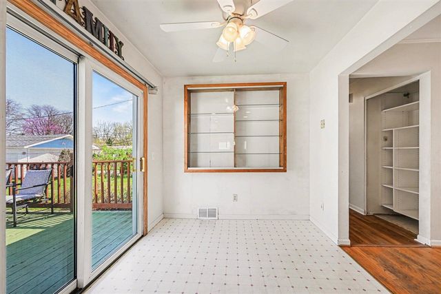 31618 Haldane Street, Livonia, MI 48152