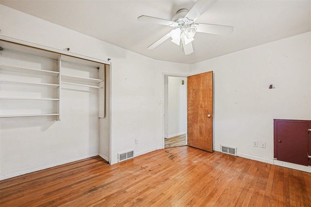 31618 Haldane Street, Livonia, MI 48152