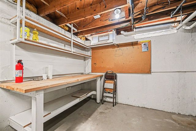 31618 Haldane Street, Livonia, MI 48152