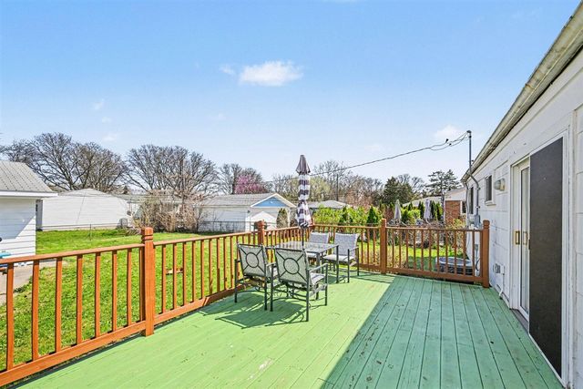 31618 Haldane Street, Livonia, MI 48152