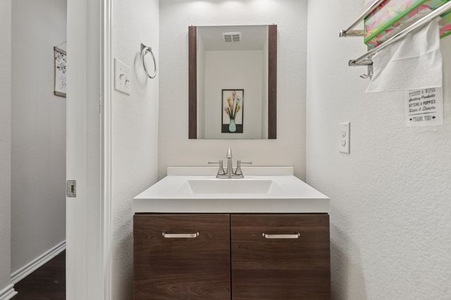 716 Snowy Orchid Lane, Desoto, TX 75115