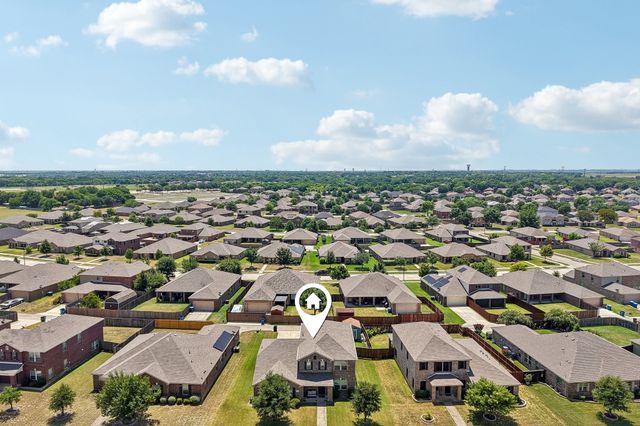 716 Snowy Orchid Lane, Desoto, TX 75115