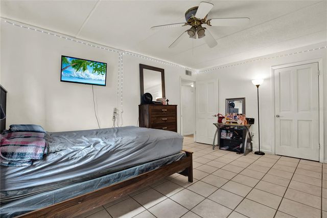 4701 CHRISTA COURT 341, Tampa, FL 33614