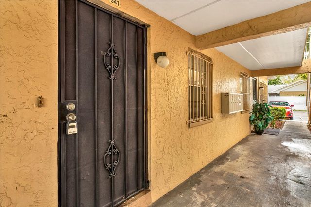 4701 CHRISTA COURT 341, Tampa, FL 33614