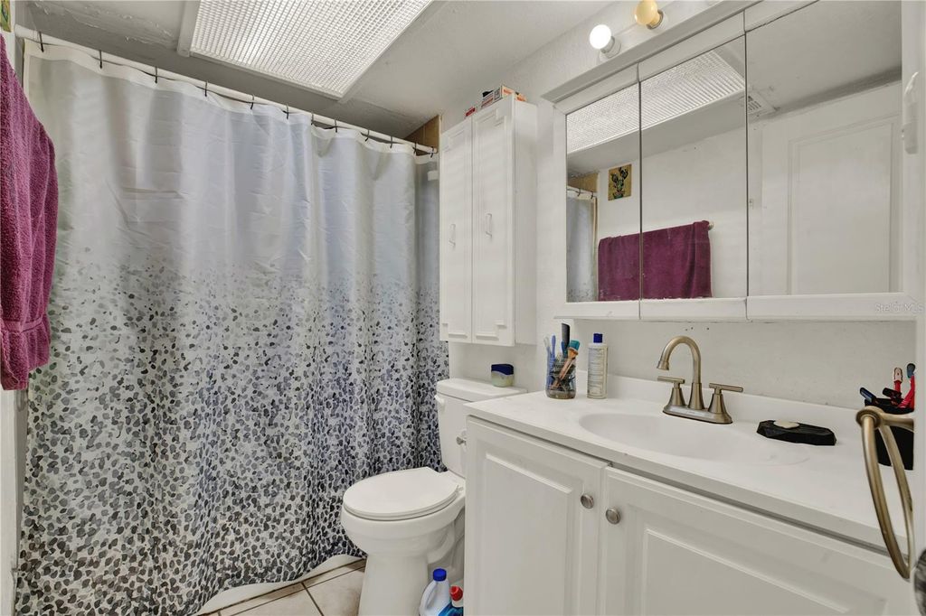 Image 22 of property listing at 4701 CHRISTA COURT 341, Tampa, FL 33614