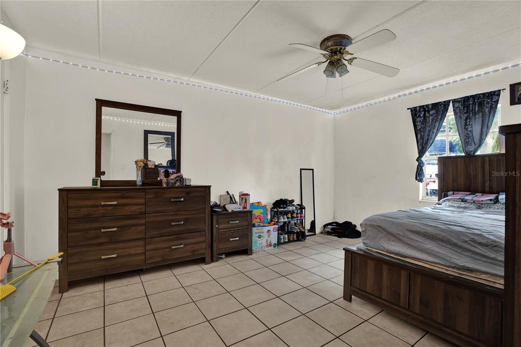Image 30 of property listing at 4701 CHRISTA COURT 341, Tampa, FL 33614