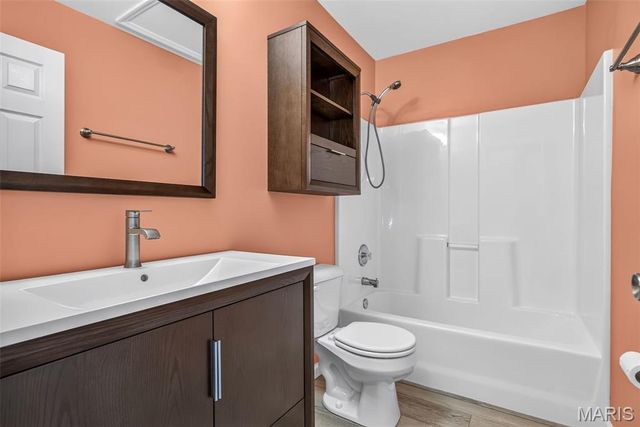 500 Osprey Court, Winfield, MO 63389