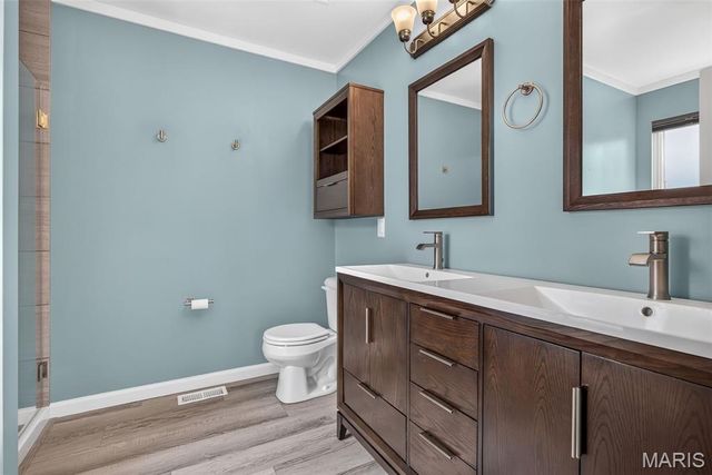 500 Osprey Court, Winfield, MO 63389
