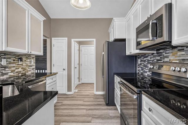 500 Osprey Court, Winfield, MO 63389