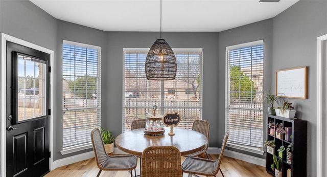 18702 Venture DR, Point Venture, TX 78645