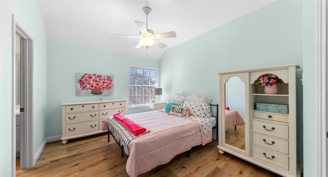 18702 Venture DR, Point Venture, TX 78645