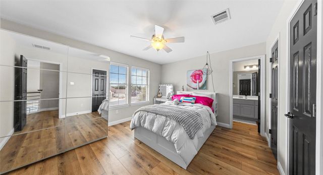 18702 Venture DR, Point Venture, TX 78645