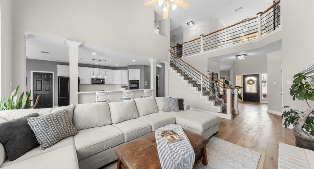 18702 Venture DR, Point Venture, TX 78645