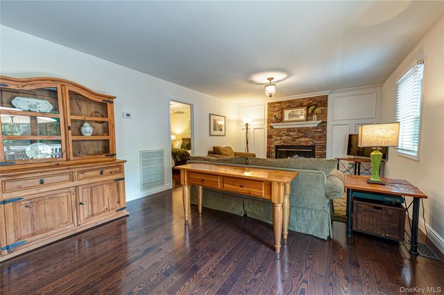94 Woodhull Road, Huntington, NY 11743