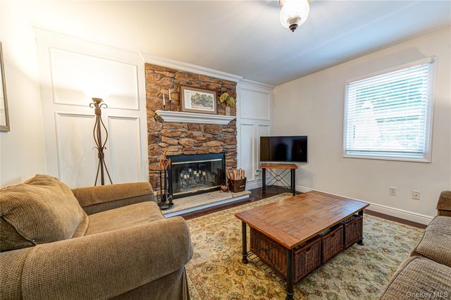 94 Woodhull Road, Huntington, NY 11743