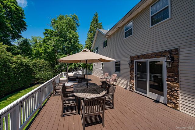 94 Woodhull Road, Huntington, NY 11743