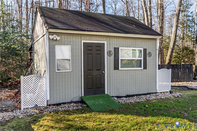 17400 Round Rock Ct, Chesterfield, VA 23838