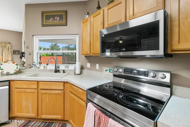 6 Evansville Lane, Palm Coast, FL 32164