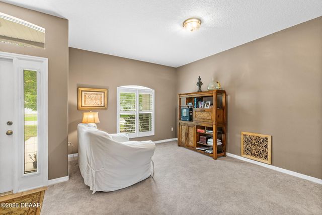 6 Evansville Lane, Palm Coast, FL 32164