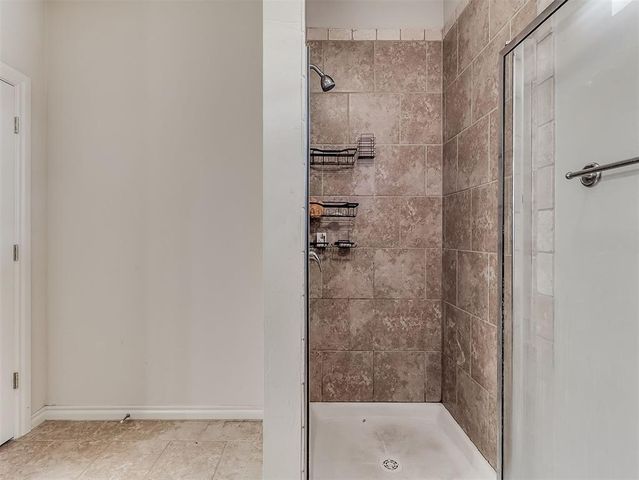 915 SW 92nd Street, Oklahoma City, OK 73139