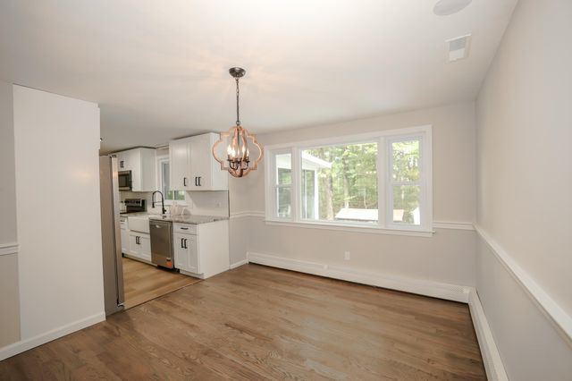 44 Shannon Road, Salem, NH 03079