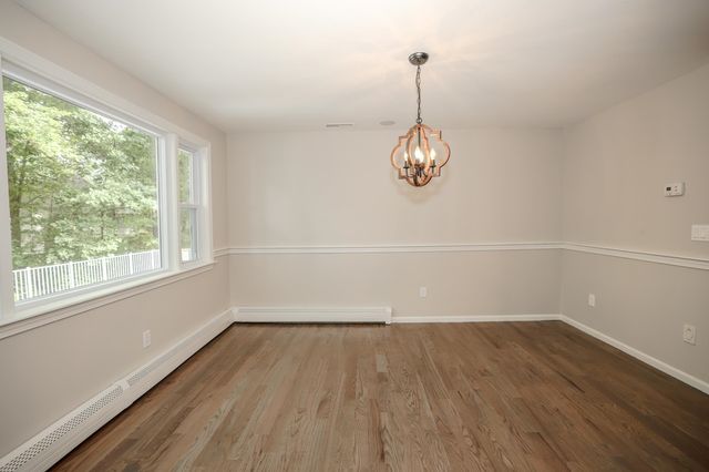44 Shannon Road, Salem, NH 03079