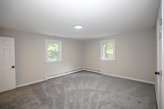 44 Shannon Road, Salem, NH 03079
