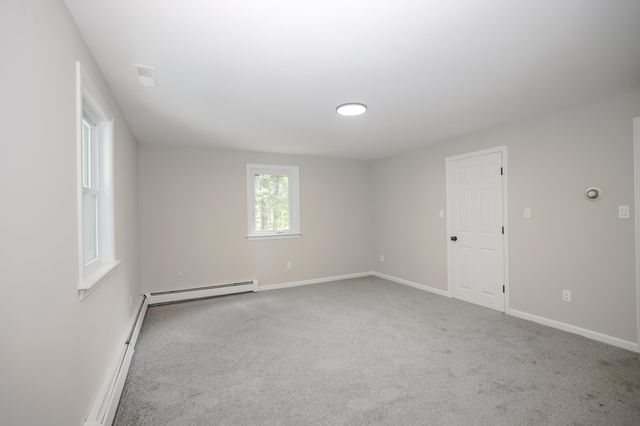 44 Shannon Road, Salem, NH 03079