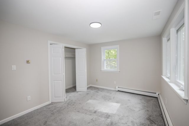 44 Shannon Road, Salem, NH 03079