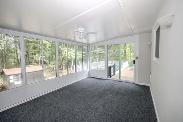 44 Shannon Road, Salem, NH 03079