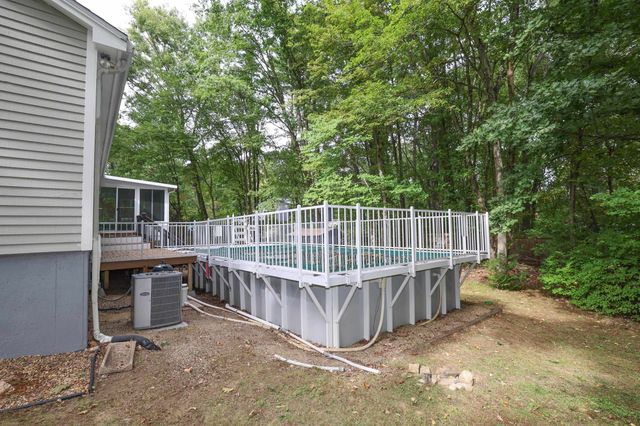 44 Shannon Road, Salem, NH 03079