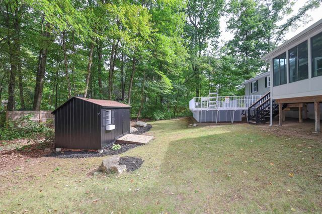 44 Shannon Road, Salem, NH 03079
