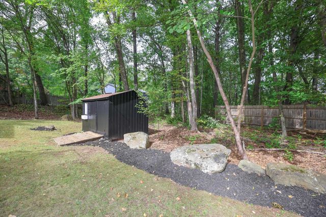 44 Shannon Road, Salem, NH 03079