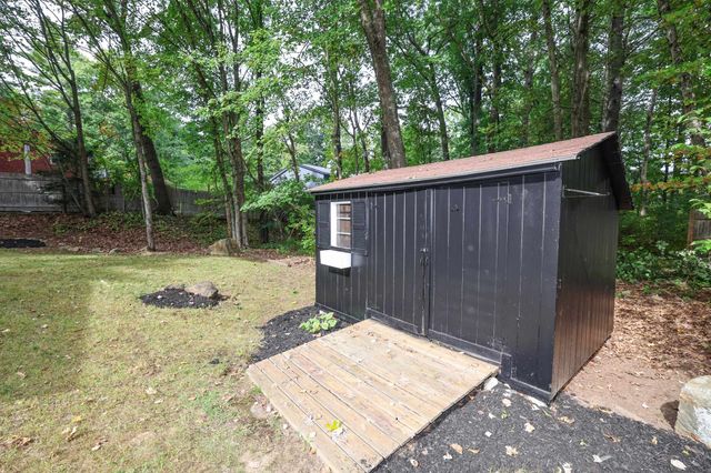 44 Shannon Road, Salem, NH 03079