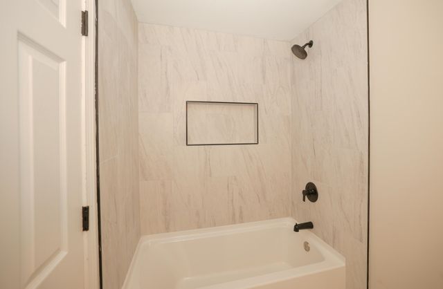 44 Shannon Road, Salem, NH 03079